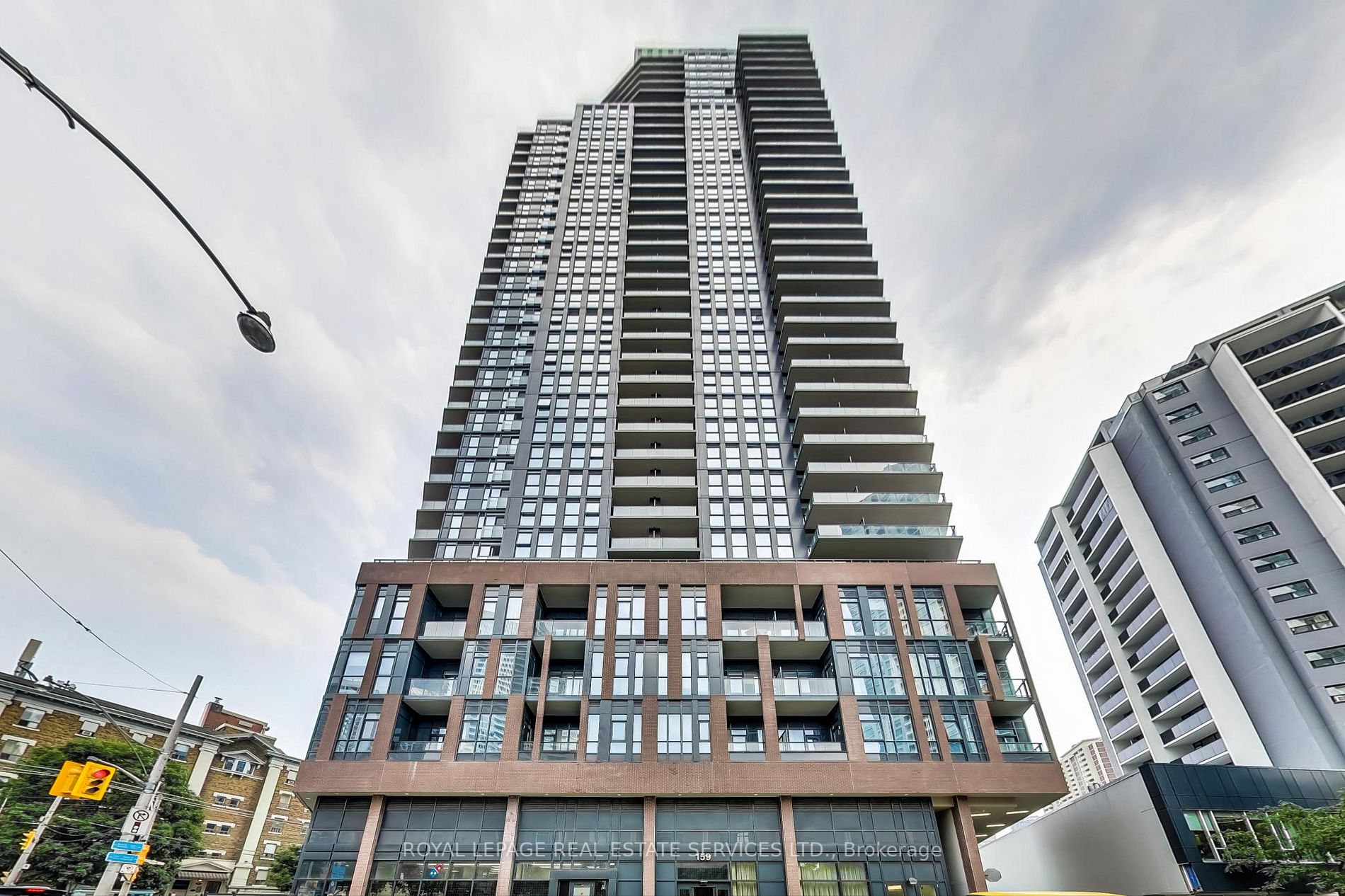 159 Wellesley St E, #710
