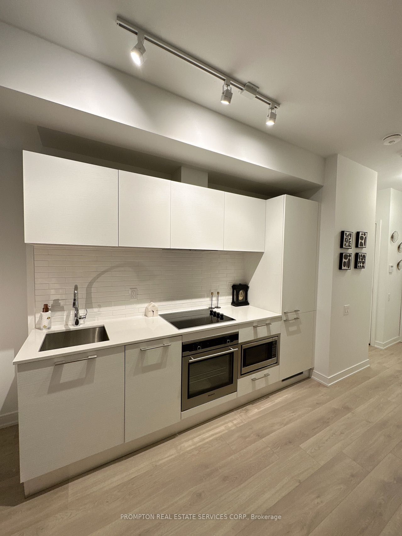 3 Gloucester St, #4010