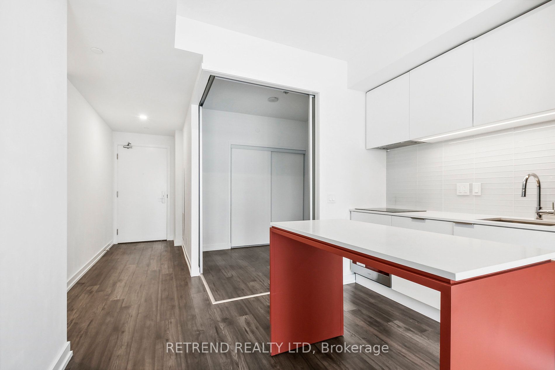 33 Helendale Ave, #1408