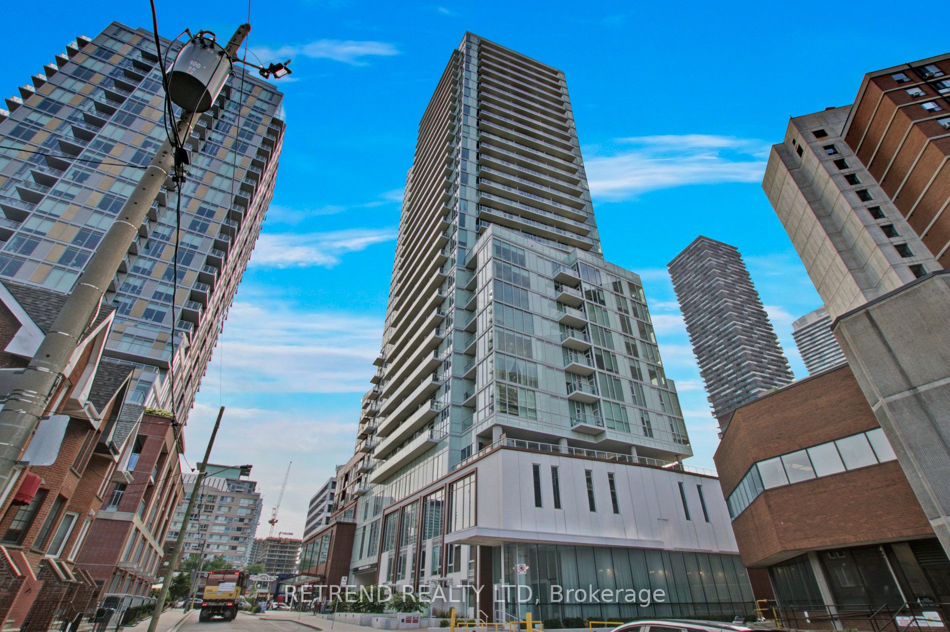 33 Helendale Ave, #1408