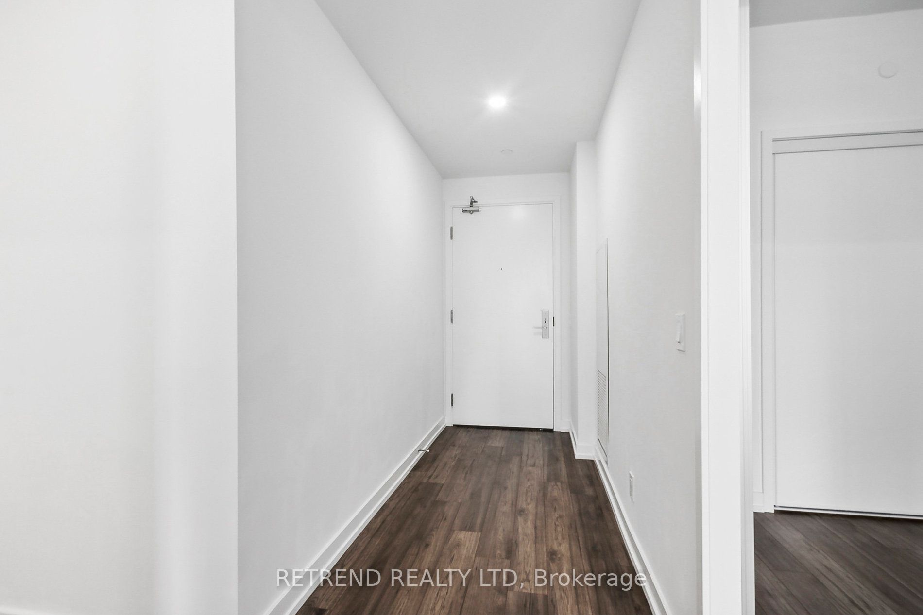 33 Helendale Ave, #1408
