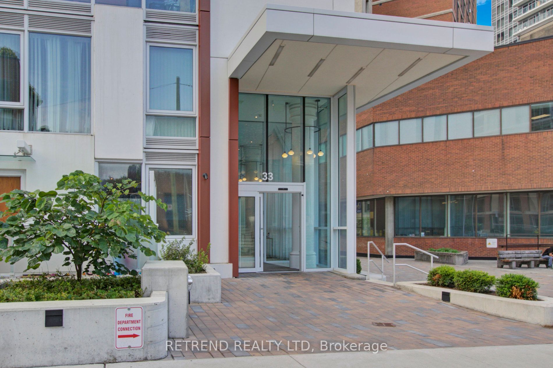 33 Helendale Ave, #1408