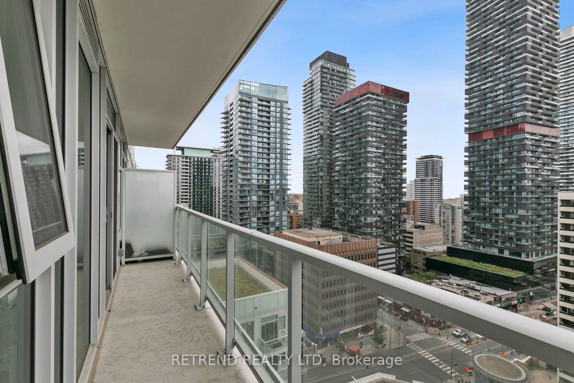 33 Helendale Ave, #1408