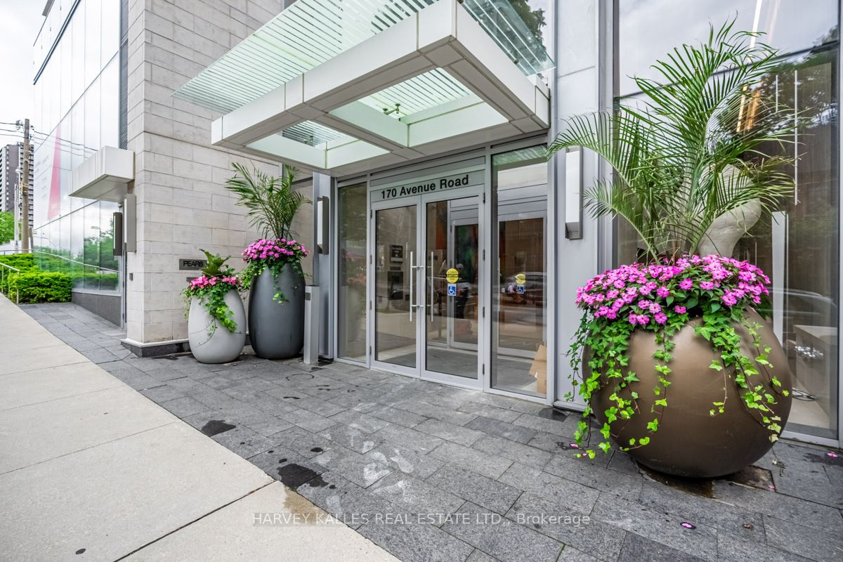 170 Avenue Rd, #503