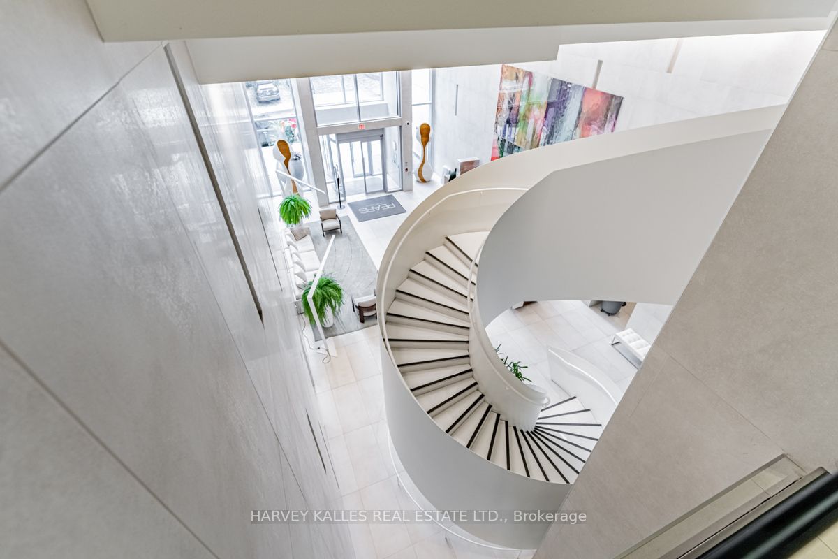 170 Avenue Rd, #503