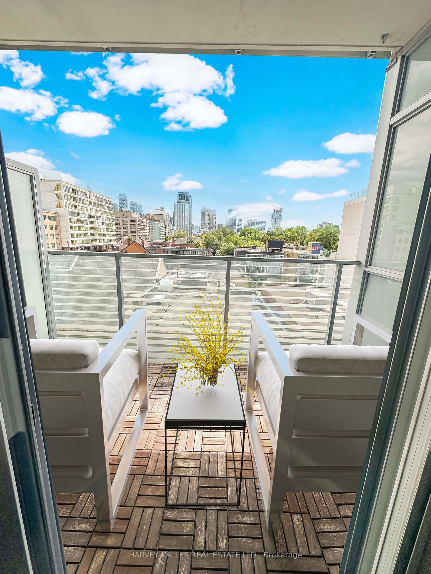 170 Avenue Rd, #503