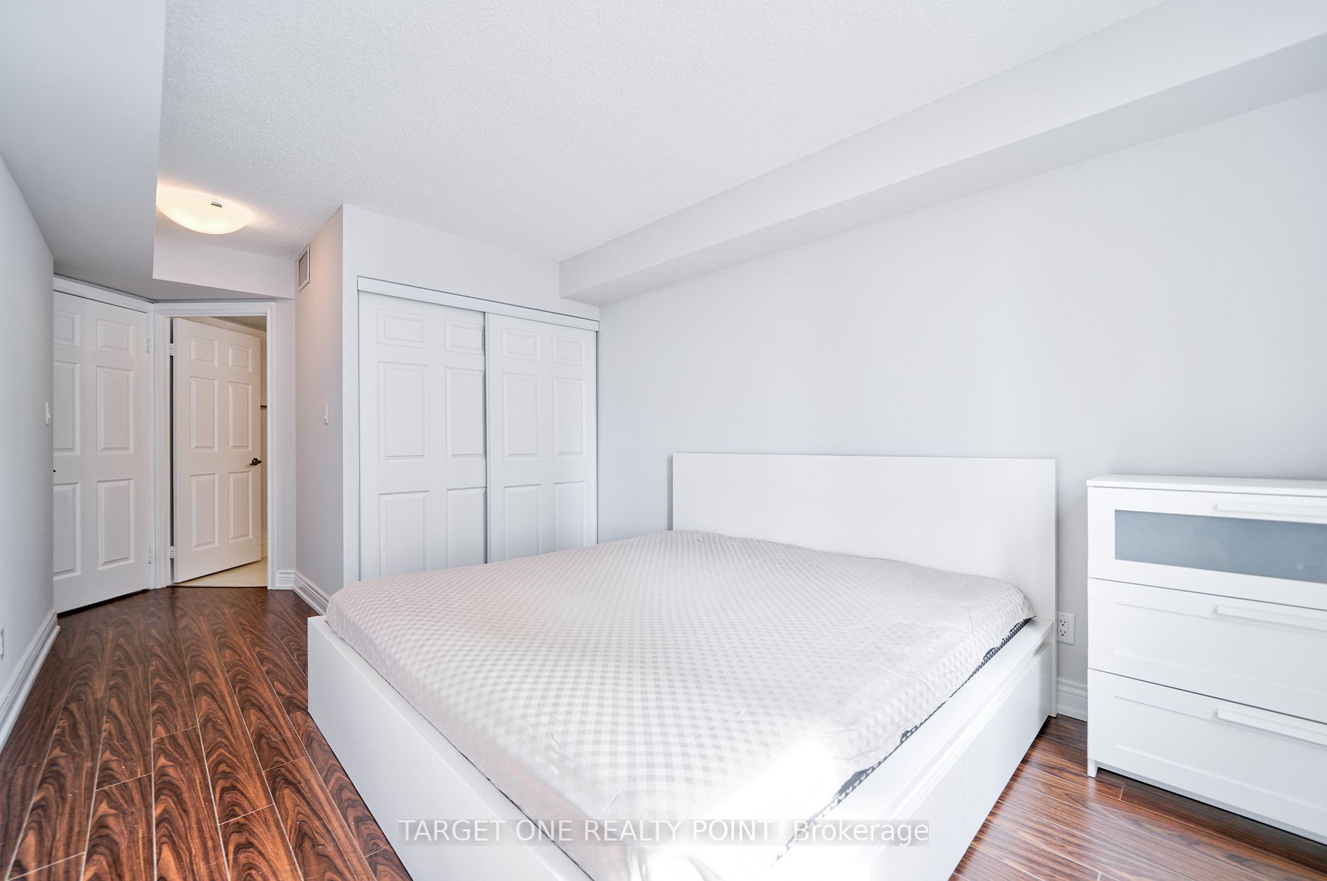 35 Empress Avenue, #1010