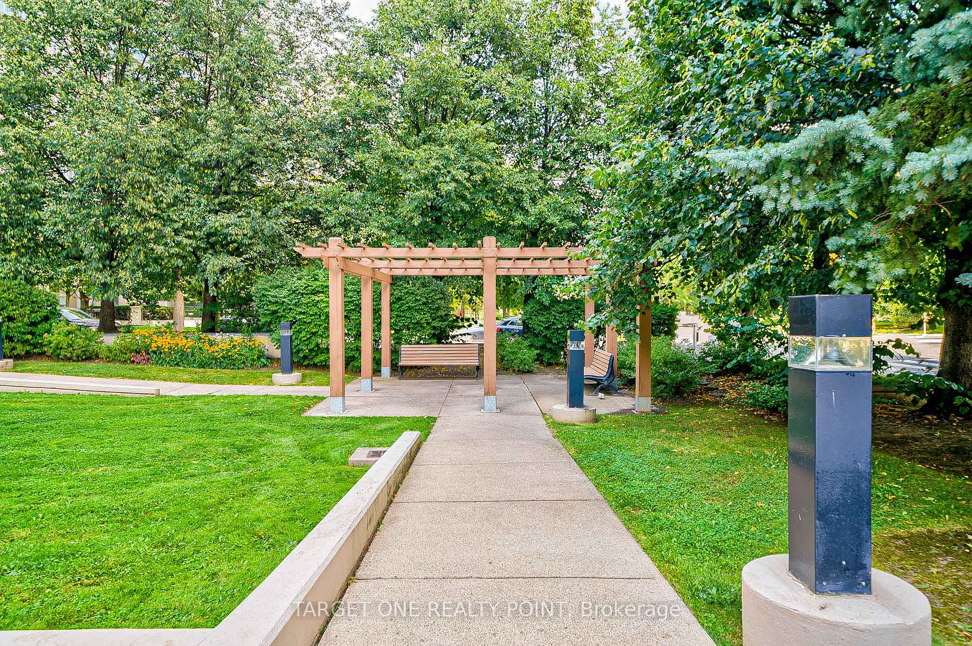 35 Empress Avenue, #1010
