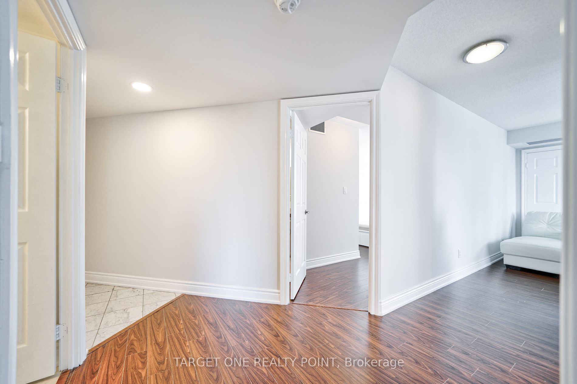35 Empress Avenue, #1010