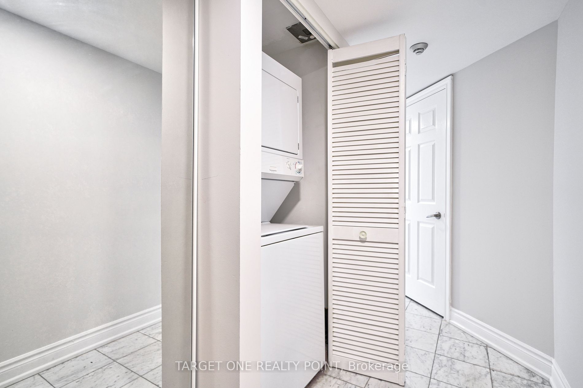 35 Empress Avenue, #1010