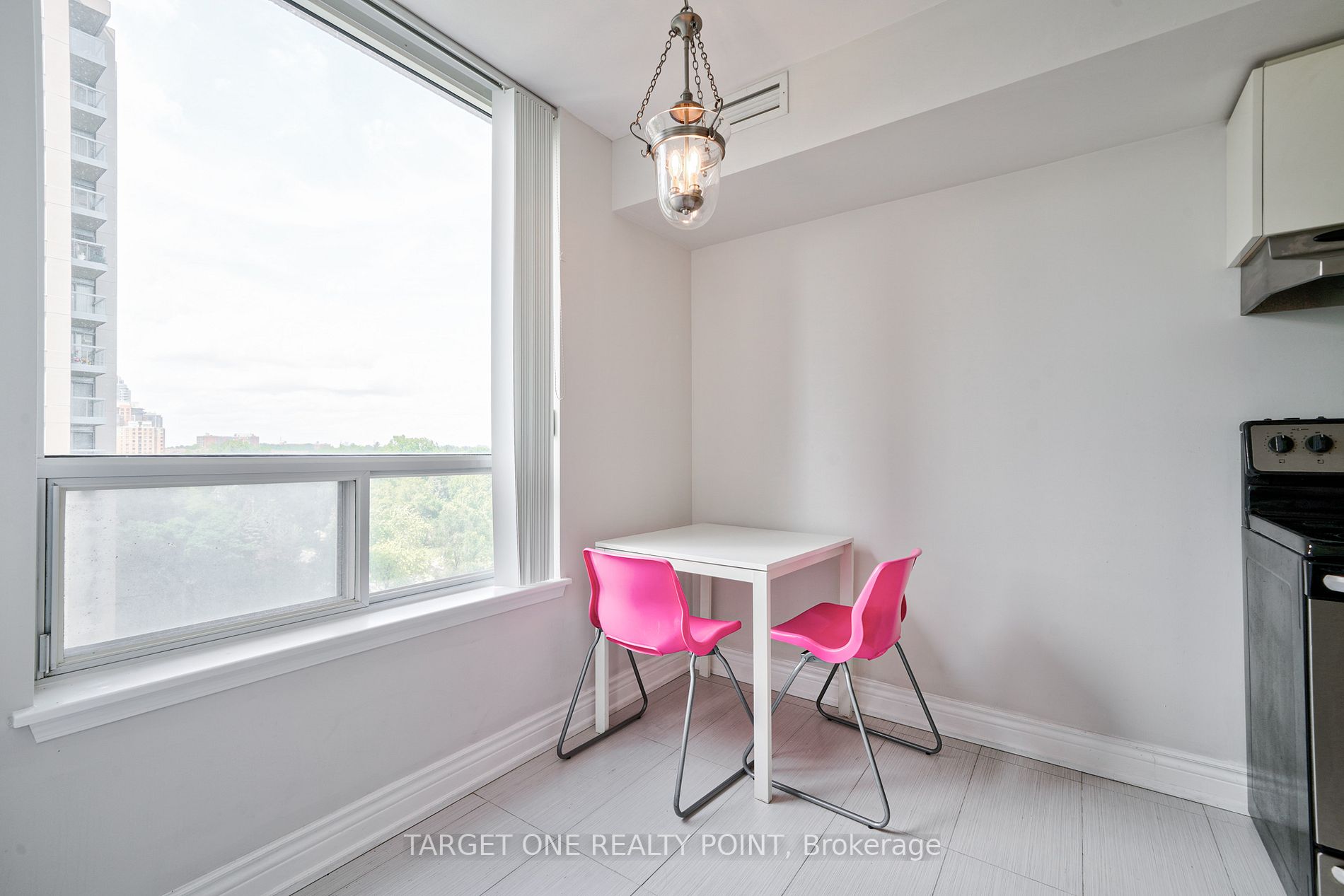 35 Empress Avenue, #1010