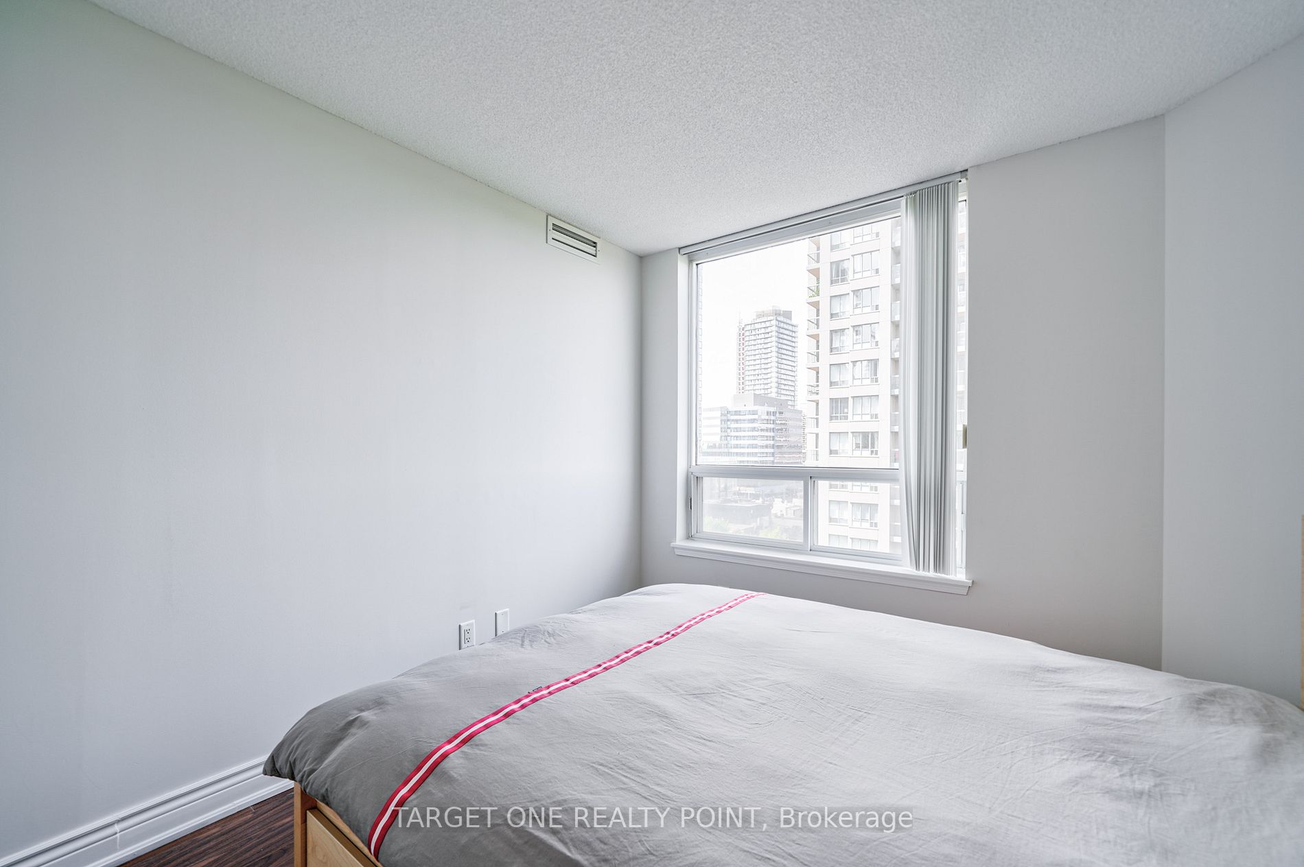 35 Empress Avenue, #1010
