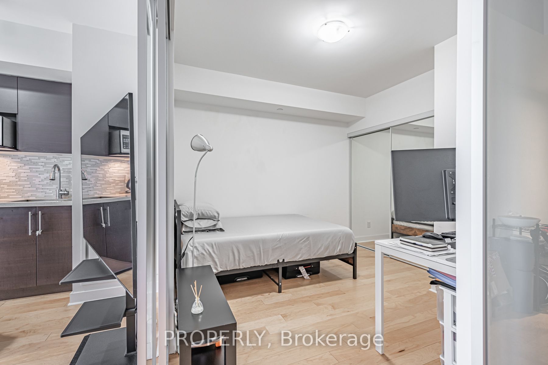 58 Orchard View Blvd, #1109
