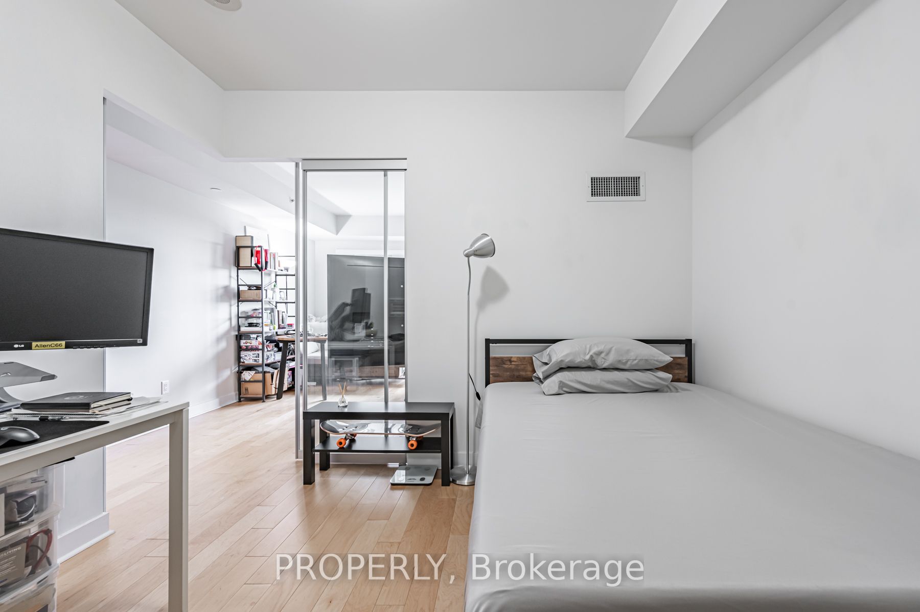 58 Orchard View Blvd, #1109