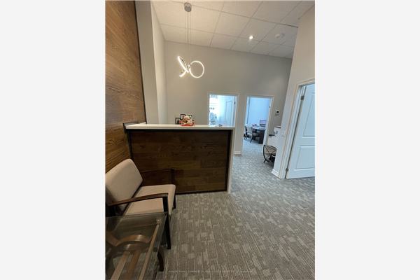 161 Eglinton Ave E, Toronto