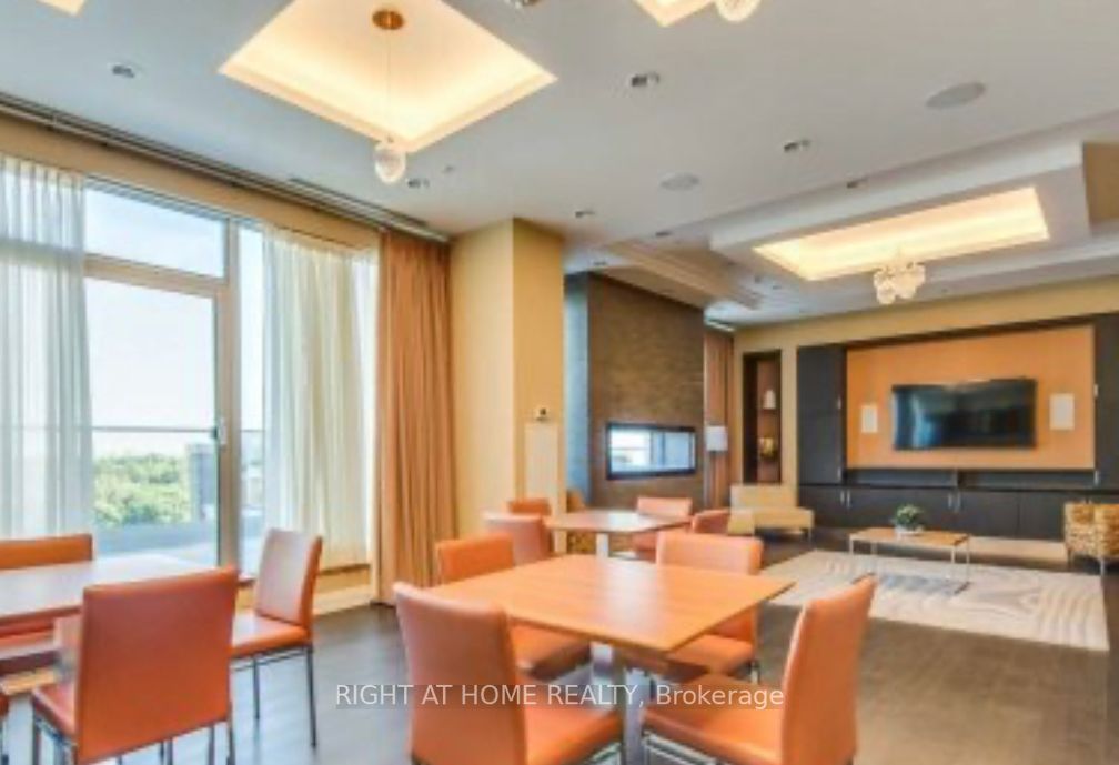 555 Wilson Ave, #E615