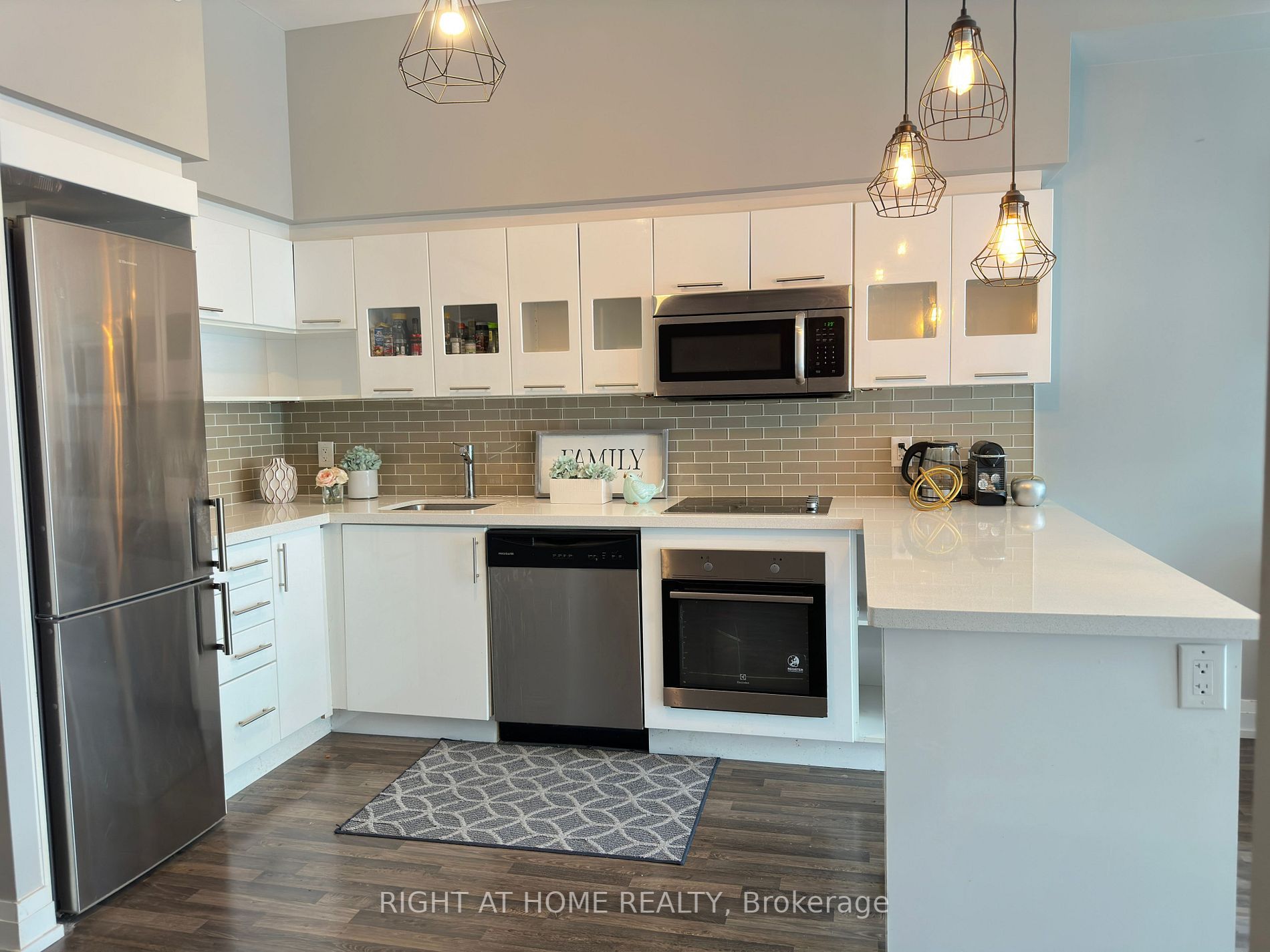 555 Wilson Ave, #E615