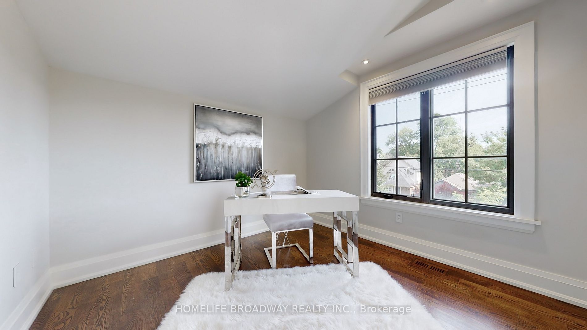 100 Parklea Dr