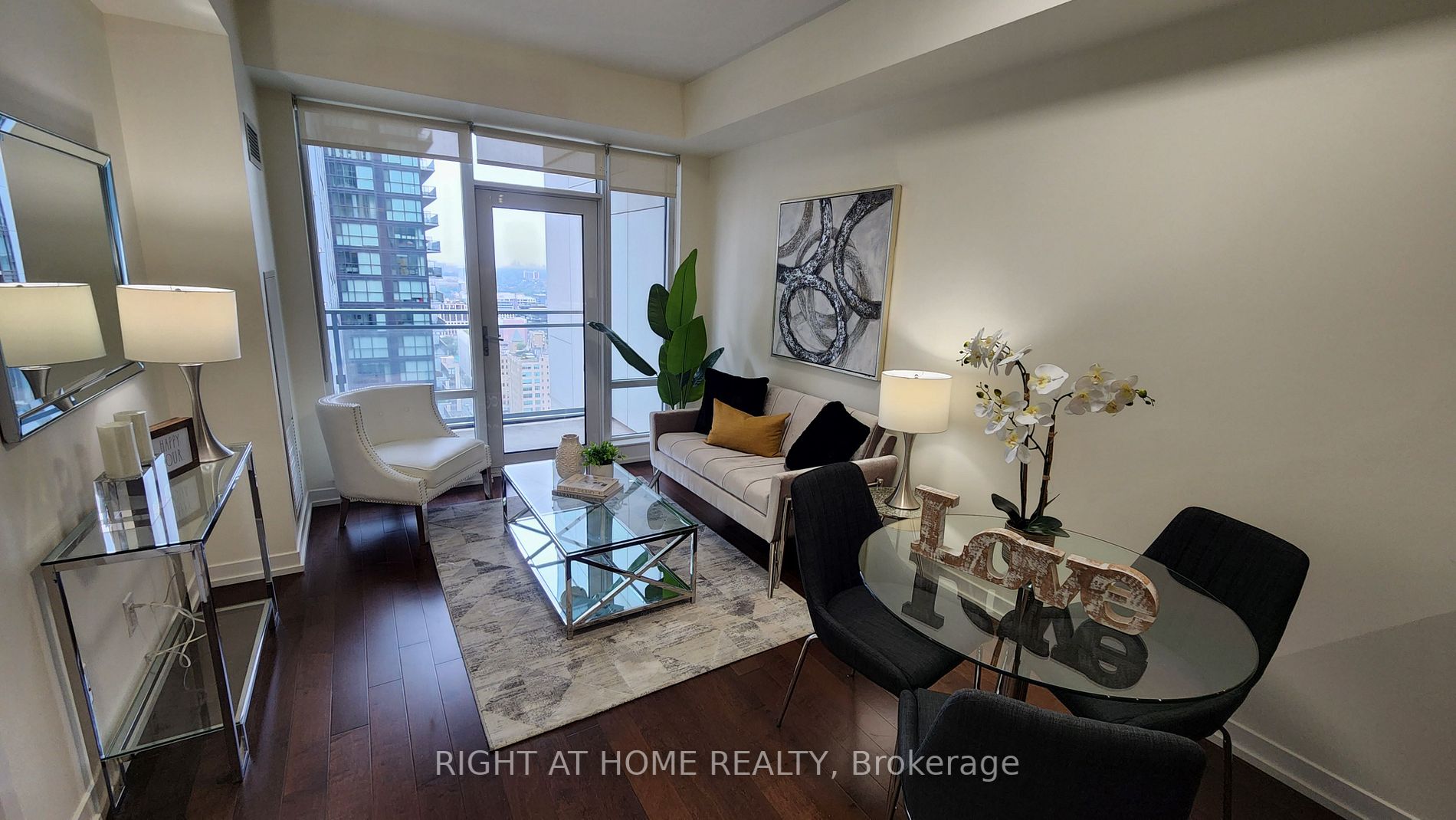 21 Widmer St, #2901