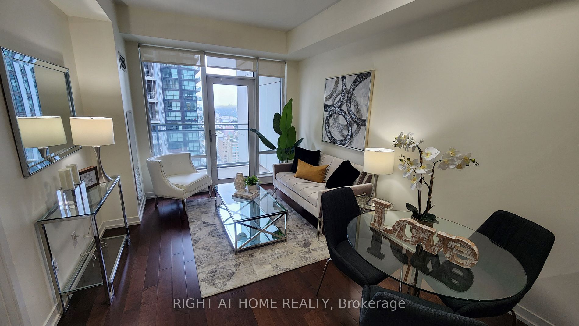 21 Widmer St, #2901