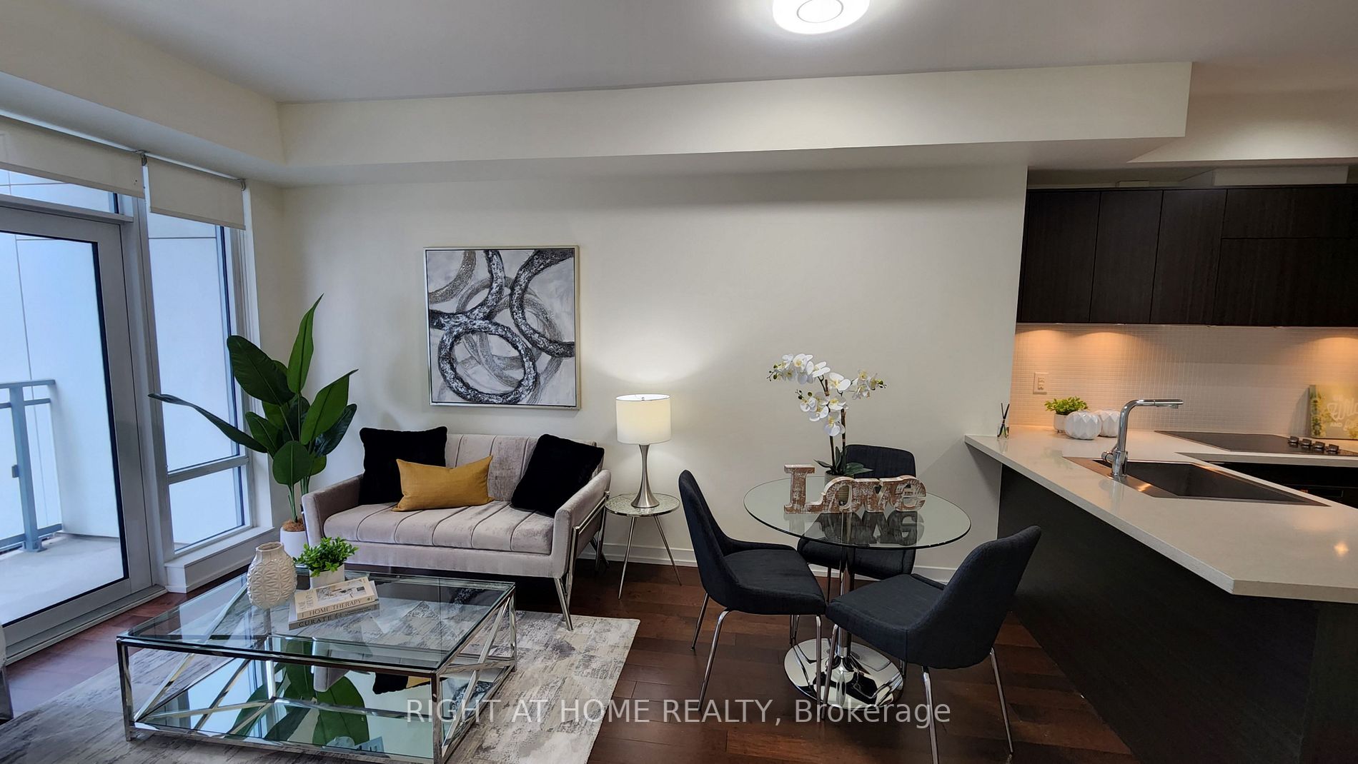 21 Widmer St, #2901