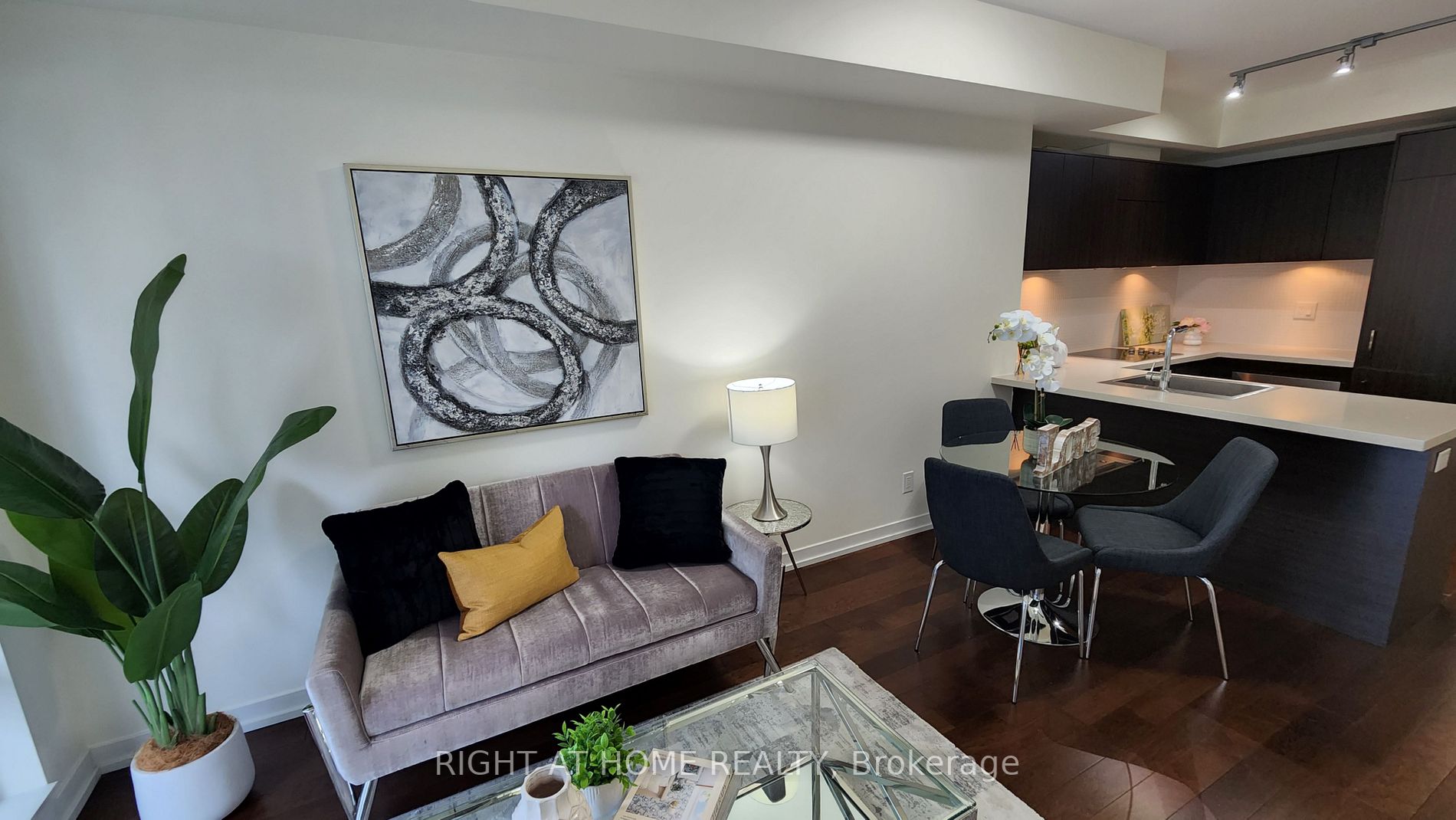 21 Widmer St, #2901