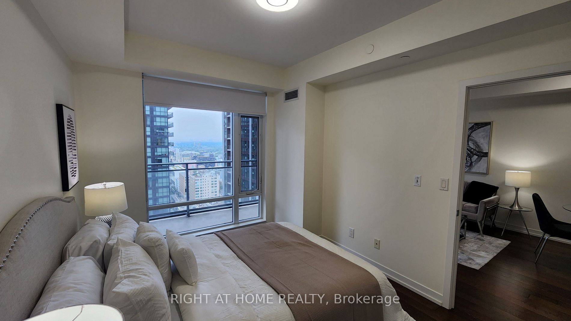 21 Widmer St, #2901
