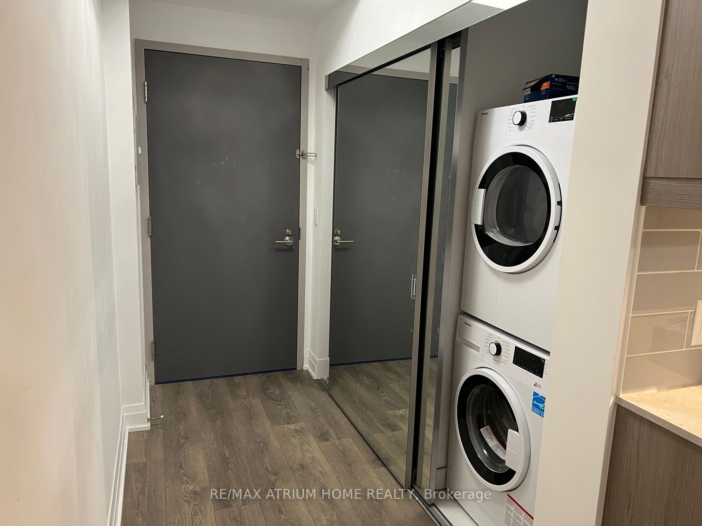 36 Forest Manor Rd, #1003