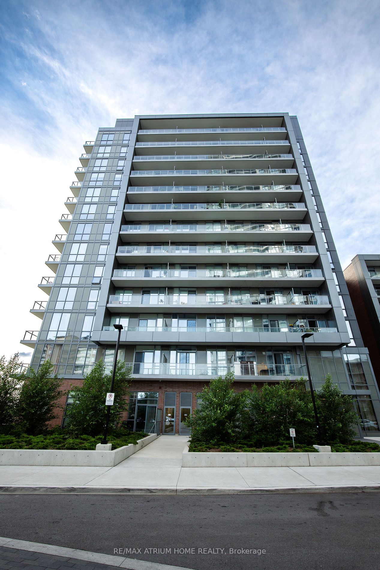 36 Forest Manor Rd, #1003