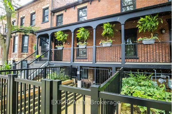 366 Dundas St E, Toronto