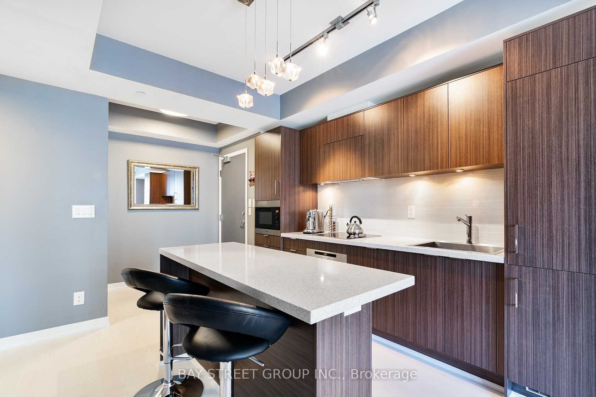 21 Widmer St, #2707