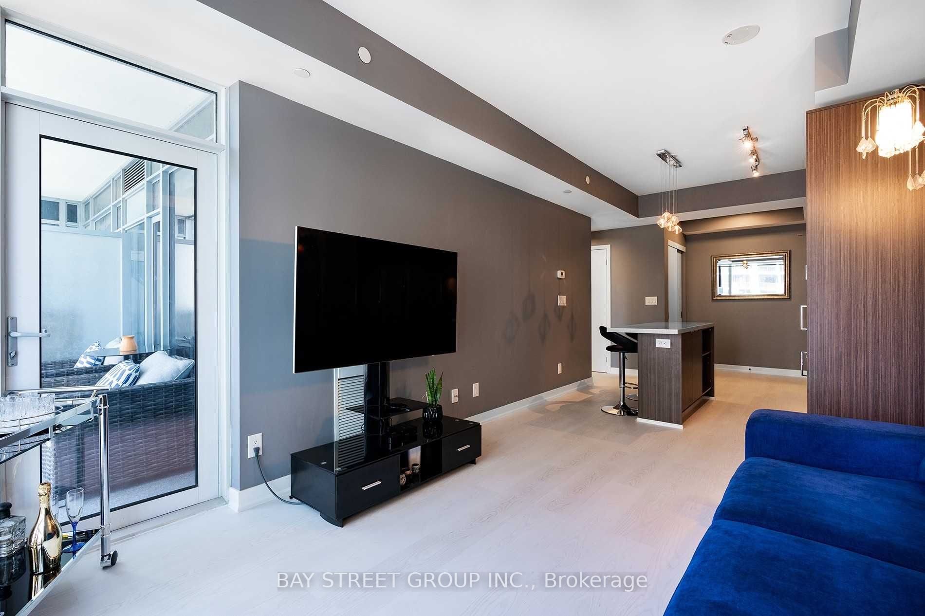 21 Widmer St, #2707