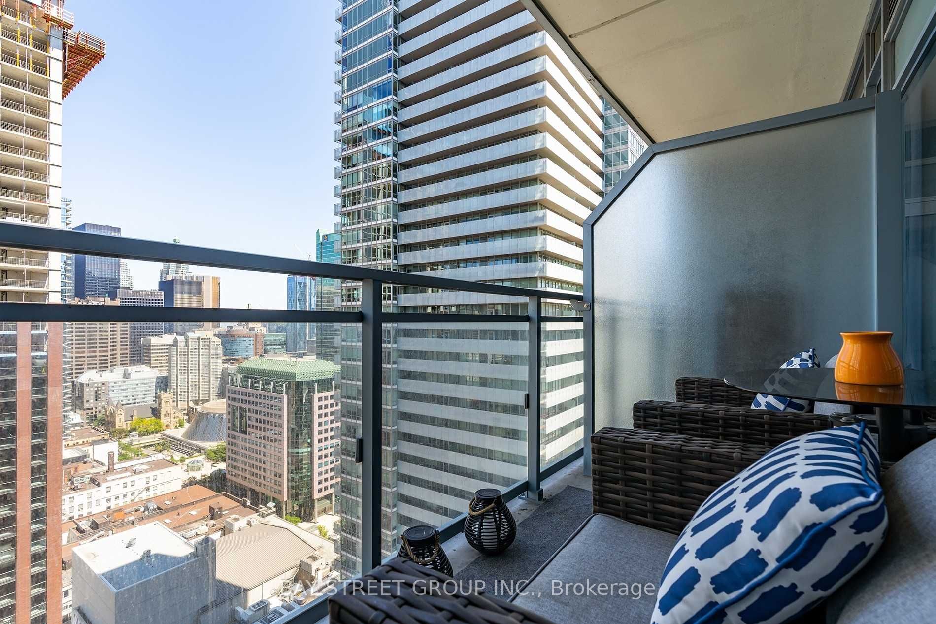 21 Widmer St, #2707