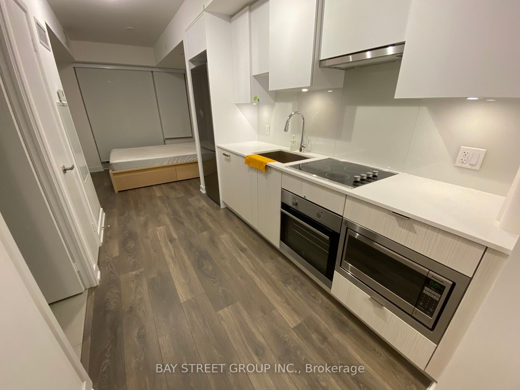 195 Redpath Ave, #2307