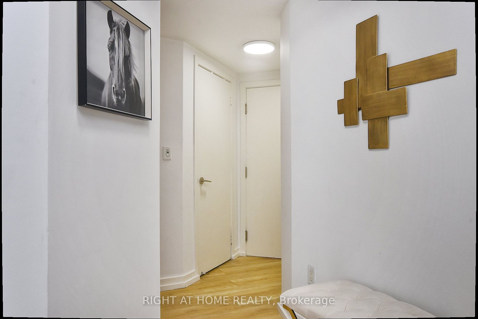 5740 Yonge St, #1102