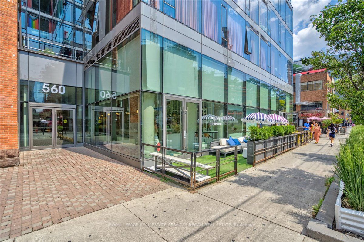 560 King St W, #620