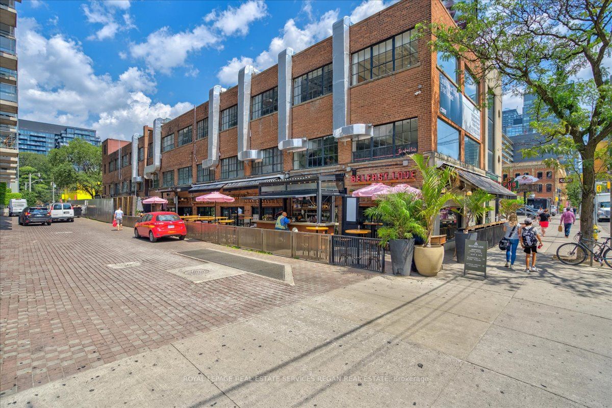 560 King St W, #620