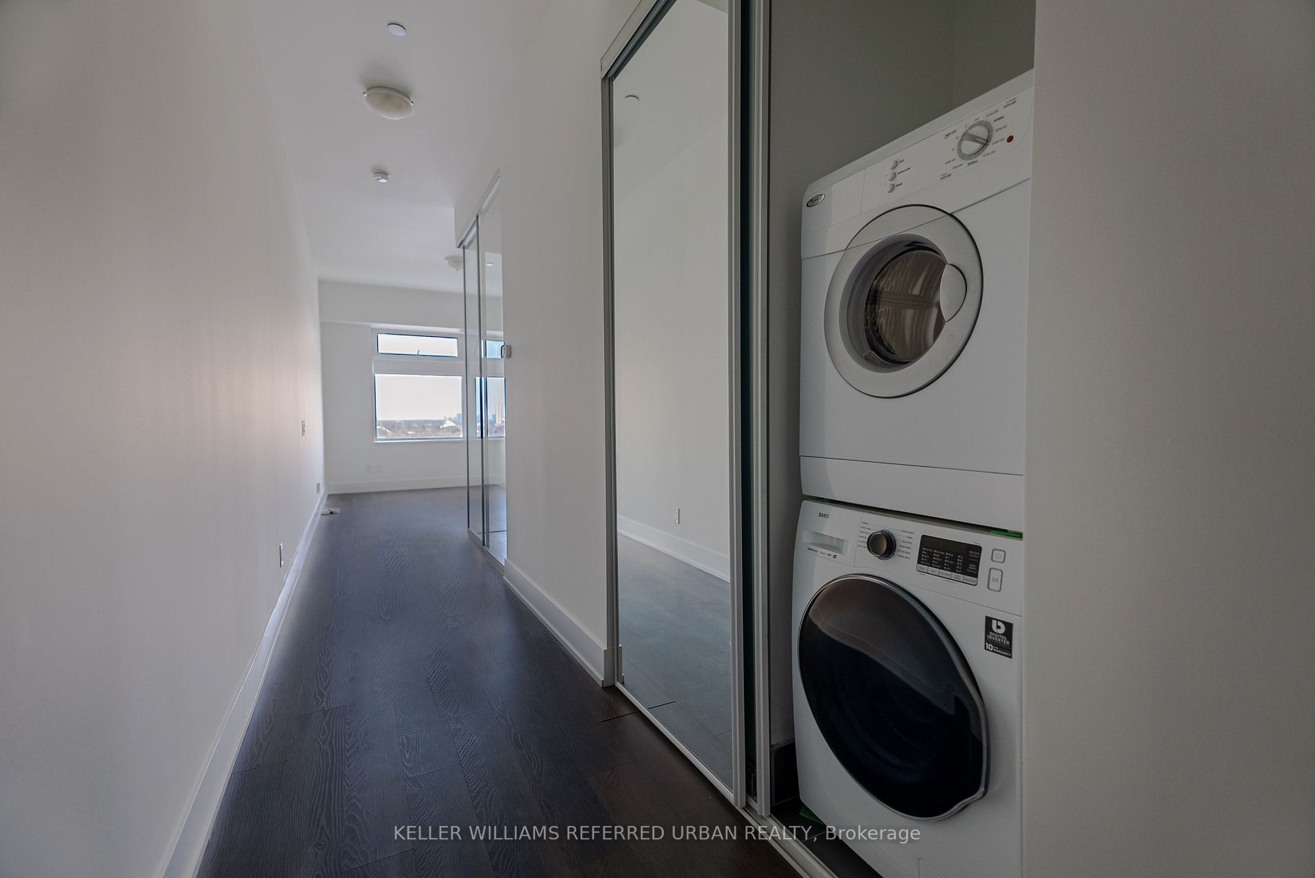 111 St Clair Ave W, #1226
