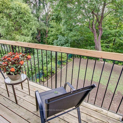 160 Three Valleys Dr
