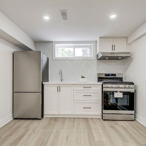 160 Three Valleys Dr