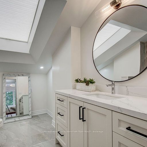 160 Three Valleys Dr