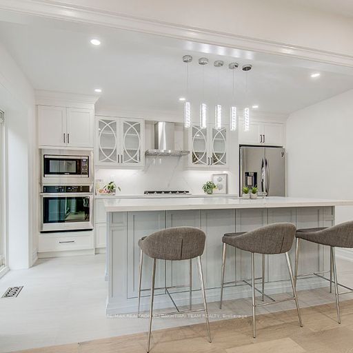 160 Three Valleys Dr