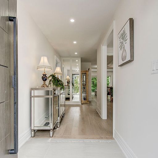 160 Three Valleys Dr
