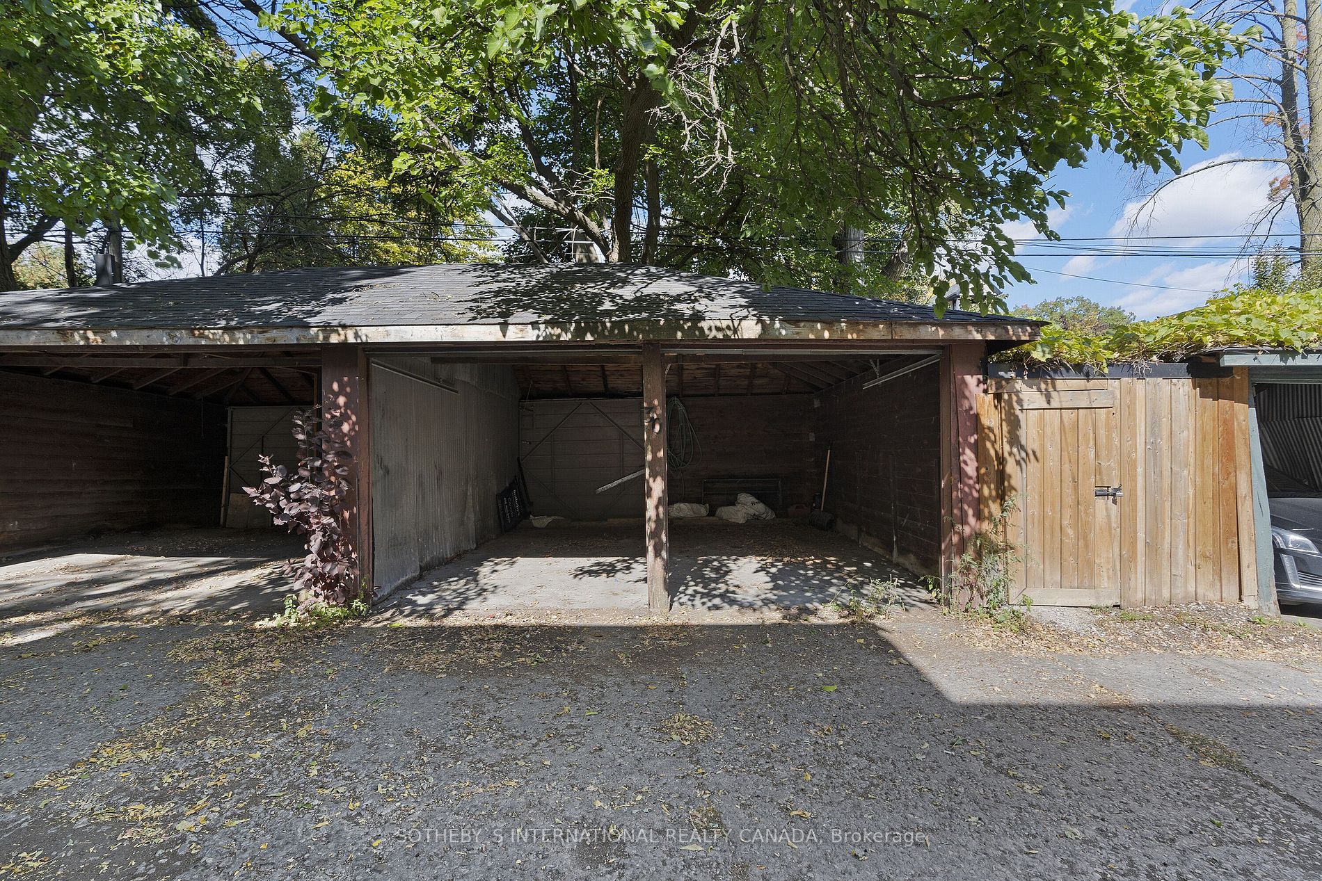 28 Strathgowan Avenue, #Upper