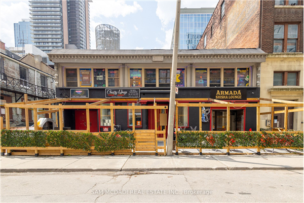 100 Bond St, Toronto
