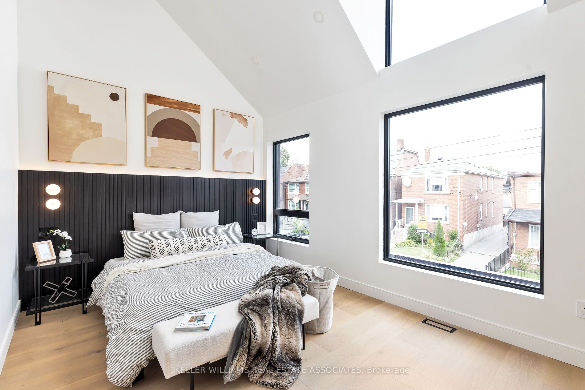 450 Roxton Rd