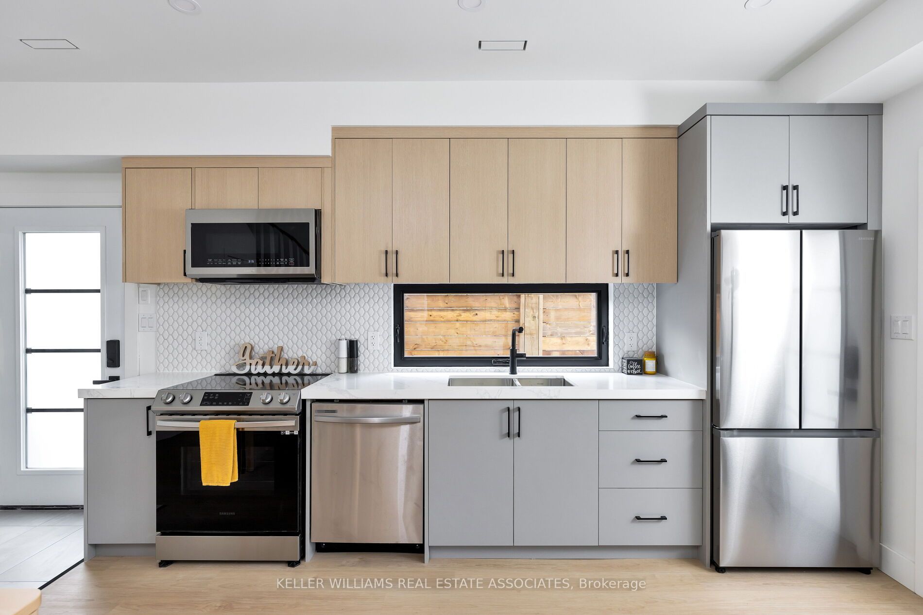 450 Roxton Rd