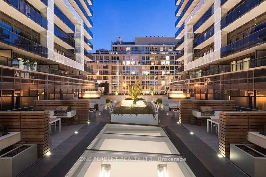 1030 King St W, #1125