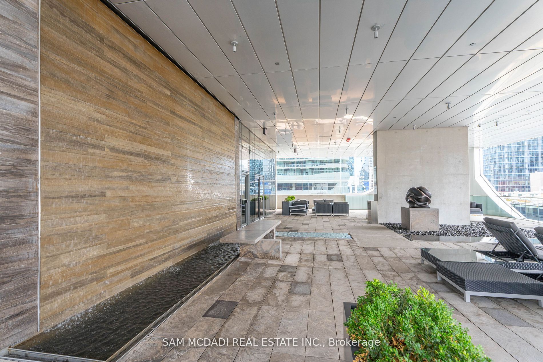 197 Yonge St, #5409