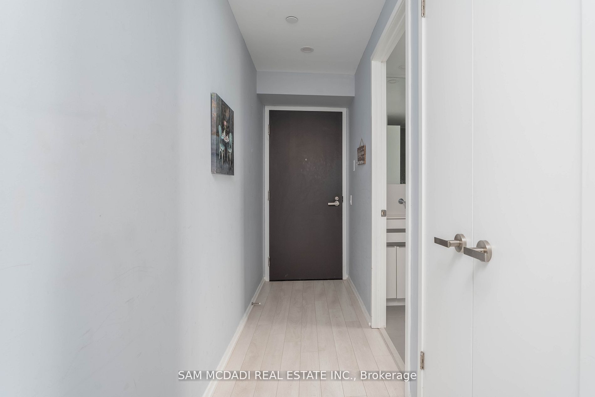 197 Yonge St, #5409